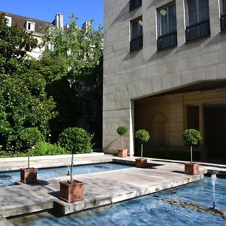 Bed & Breakfast Assia & Nathalie - Luxury Marais 4*