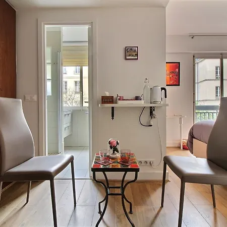 Assia & Nathalie - Luxury Marais Bed & Breakfast
