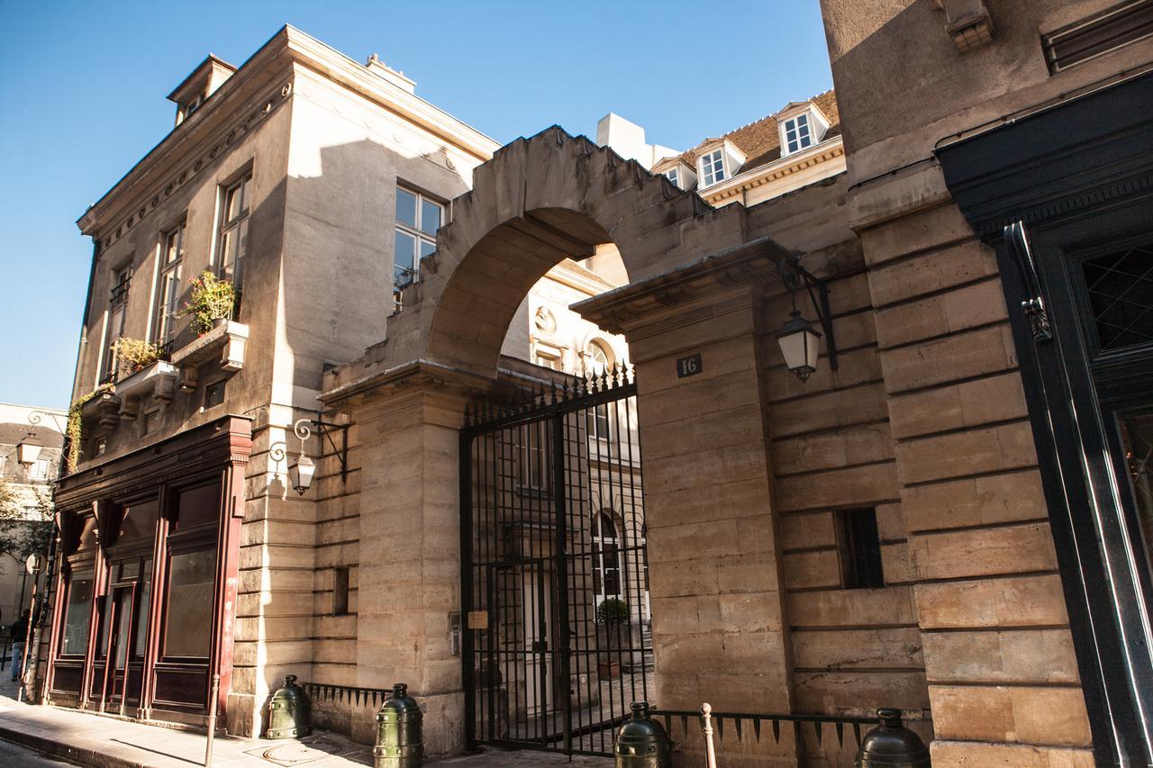 Bed & Breakfast Assia & Nathalie - Luxury Marais 4*